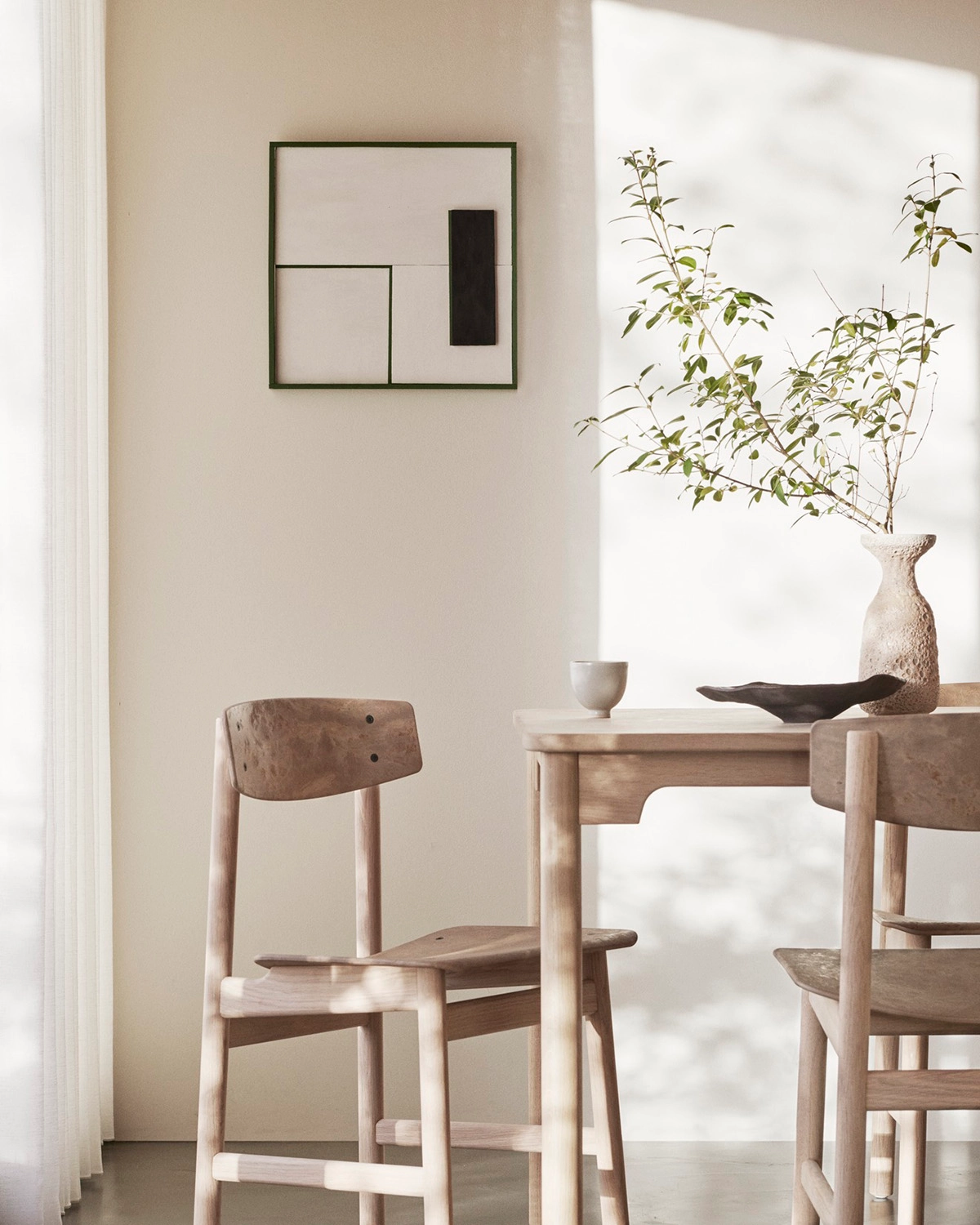 Børge Mogensen Conscious chair by Mater featuring 1958 design with upcycled coffee waste and wood waste materials