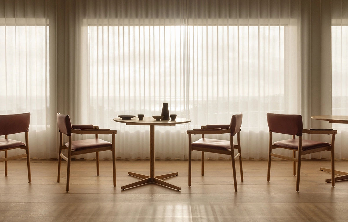 Vyn Armchair by Anton Björsing for Gärsnäs wins Golden Chair Product Award 2024, oak frame with leather upholstery