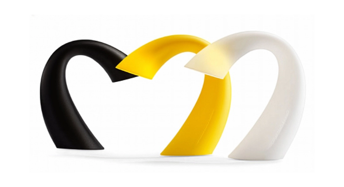 Swan lamp Manufacturer: Studio Eero Aarnio. Design: Eero Aarnio