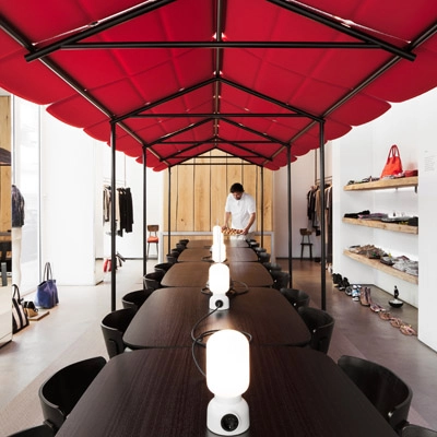 Form Us With Friends - Milan