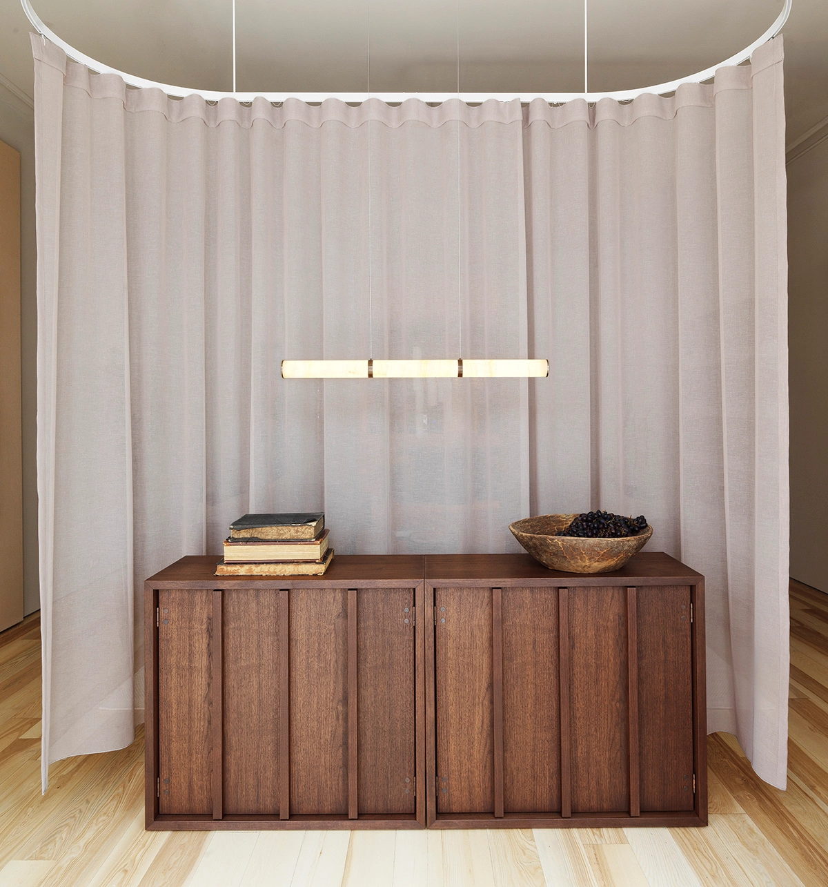 Modern residential interior showcasing PARS pendant lighting integrated with minimalist Scandinavian design