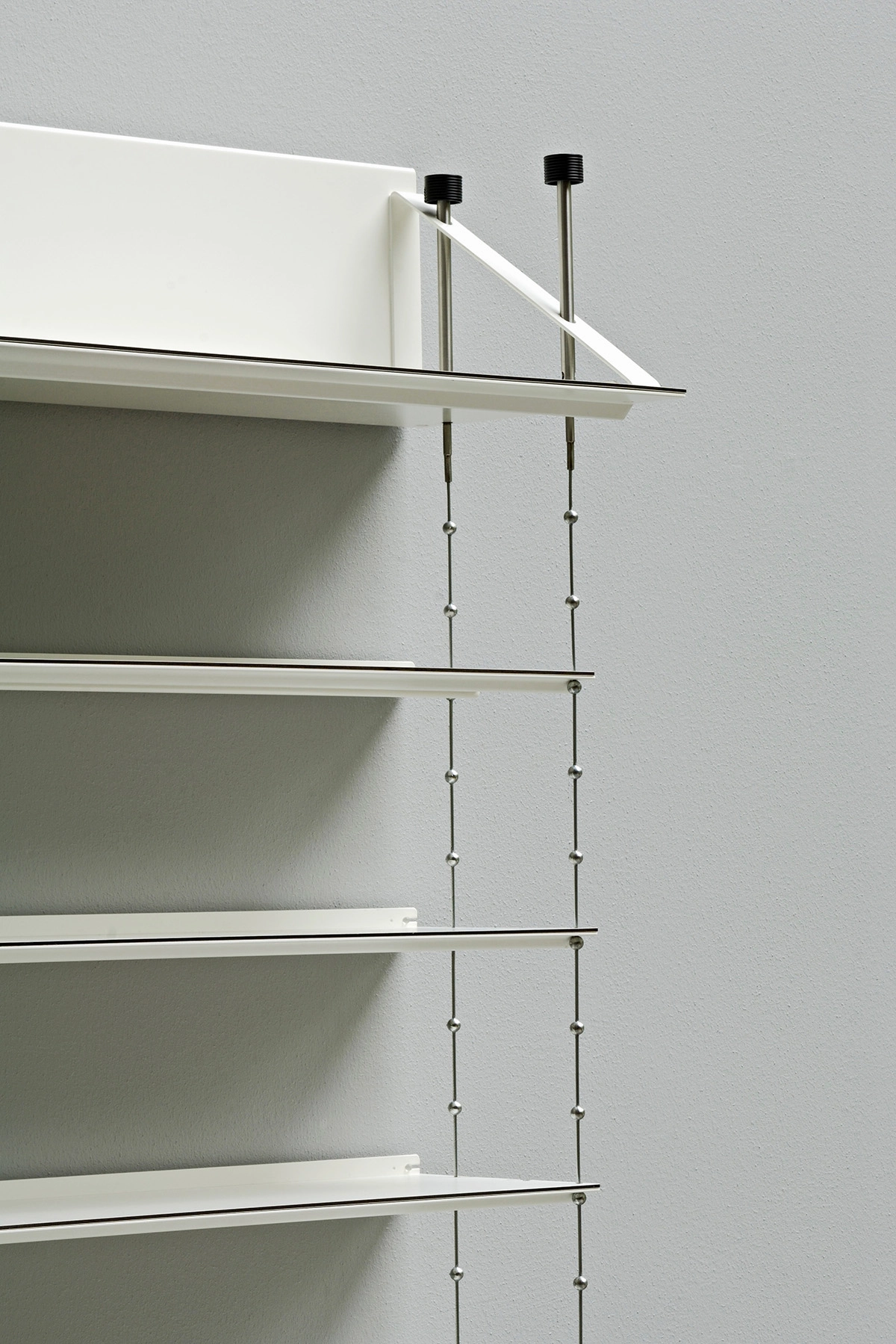 Cell bookshelf detail laminated steel shelf construction Peter Cohen Årets Möbel 2007 high-tech design