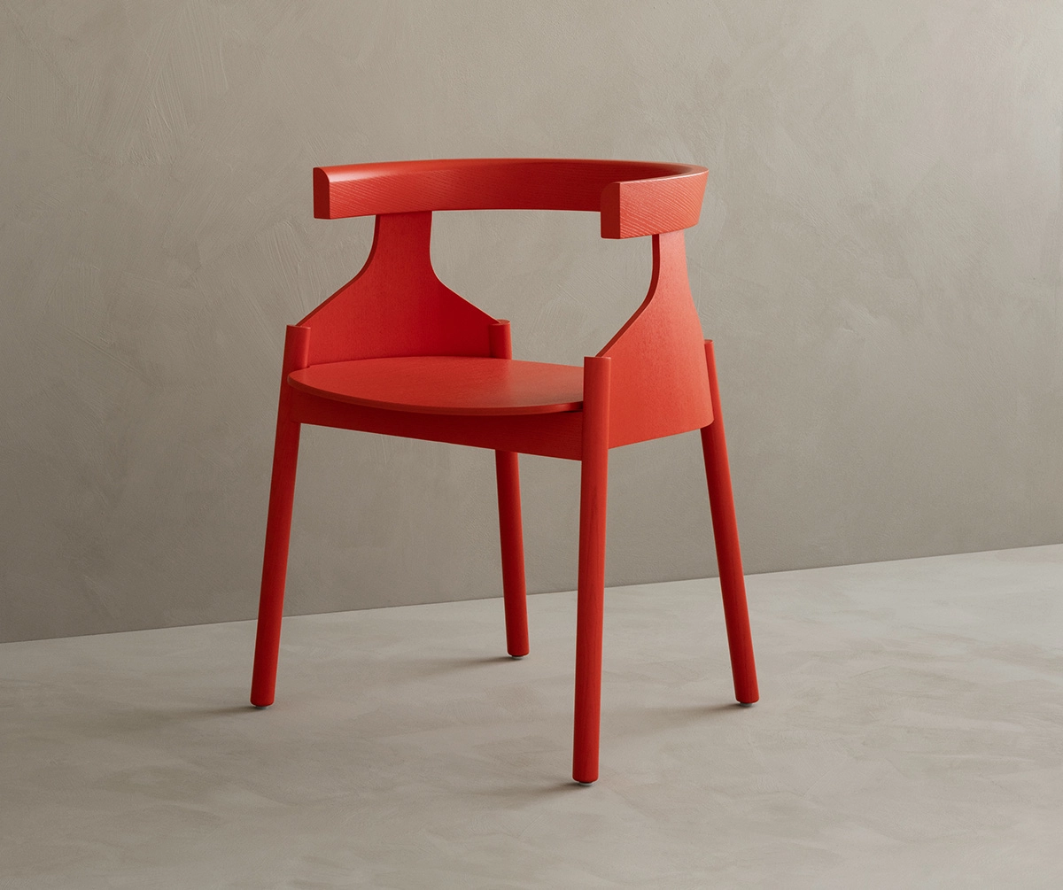 Studio shot of Howdoyoudo chair against neutral backdrop highlighting form and proportions by Björn Dahlström