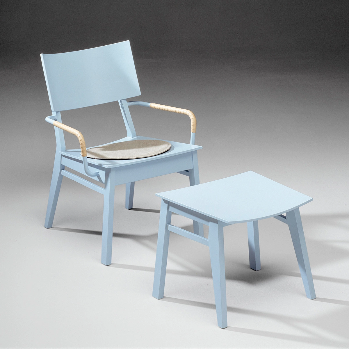 Mattias Ljunggren Swedish furniture designer GUTE easychair creator bentwood specialist Källemo